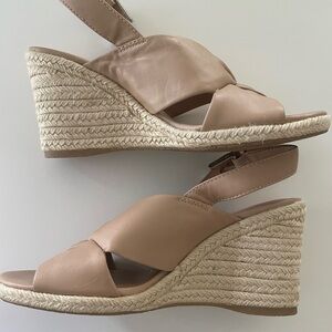 Calvin Klein Tan open toe wedge sandals size 7M